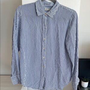 Everlane Navy and White Striped Button-Up Shirt